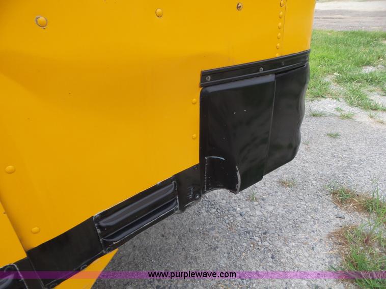 image for item CC9917 1992 Blue Bird bus