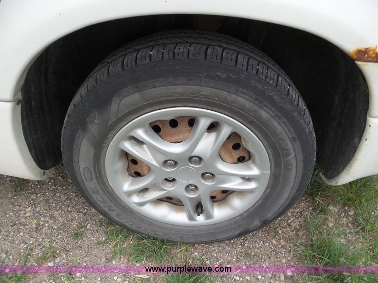 image for item CC9919 1999 Dodge Intrepid