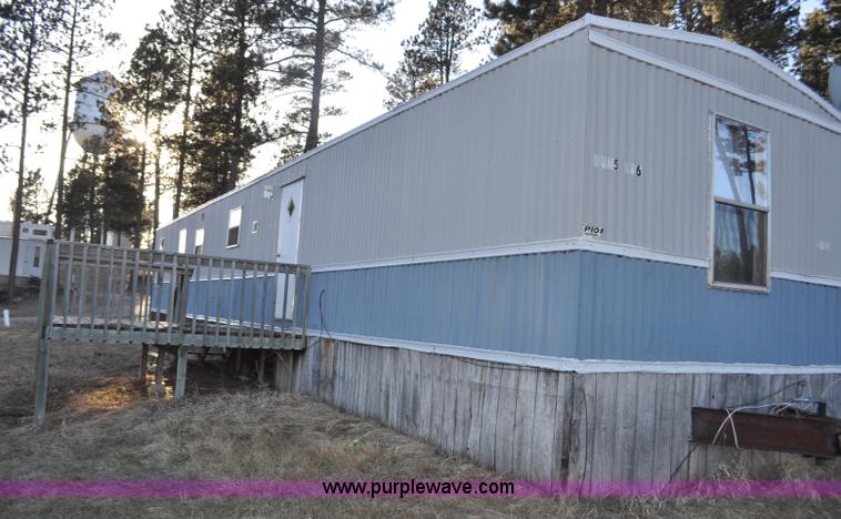 image for item G7241 1998 Pioneer manufactured home