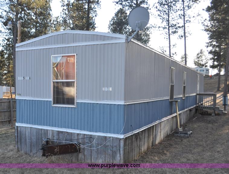 image for item G7241 1998 Pioneer manufactured home