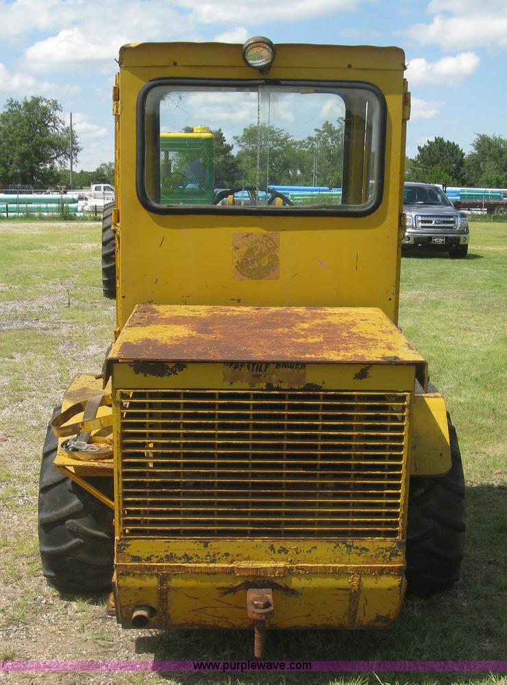 image for item J2771 Versatile Bronco wheel loader