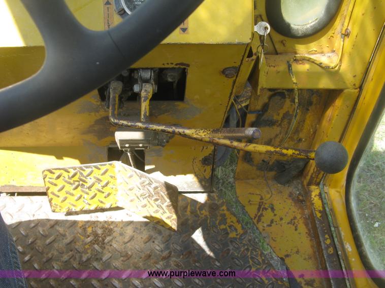 image for item J2771 Versatile Bronco wheel loader