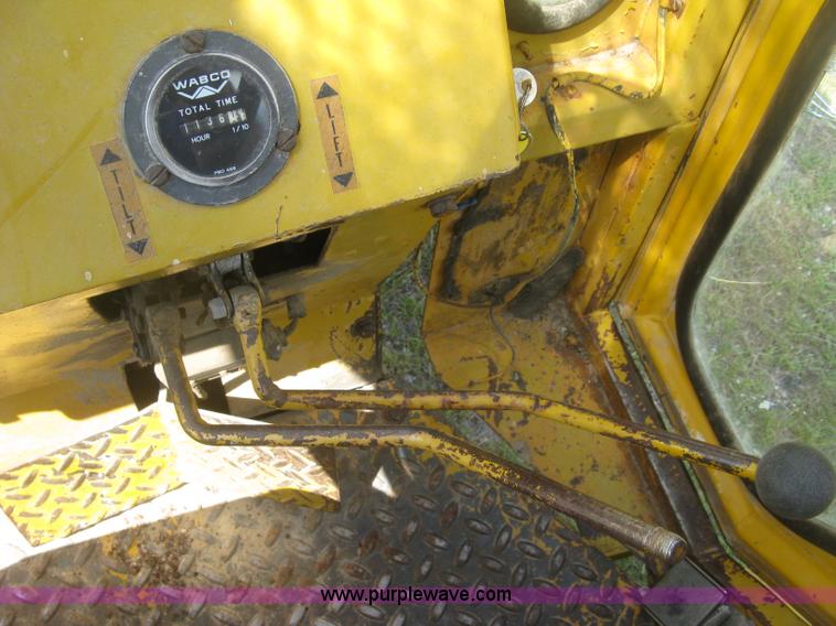 image for item J2771 Versatile Bronco wheel loader