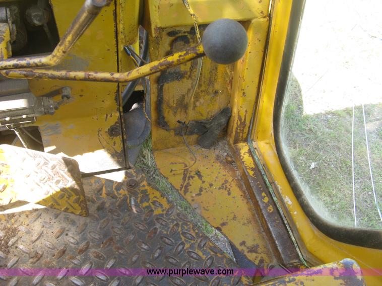 image for item J2771 Versatile Bronco wheel loader