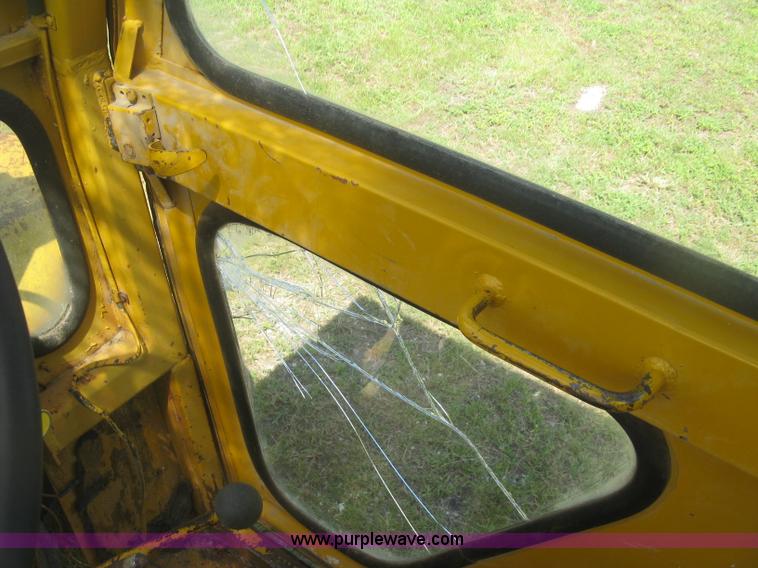 image for item J2771 Versatile Bronco wheel loader