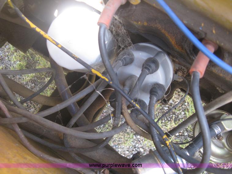 image for item J2771 Versatile Bronco wheel loader