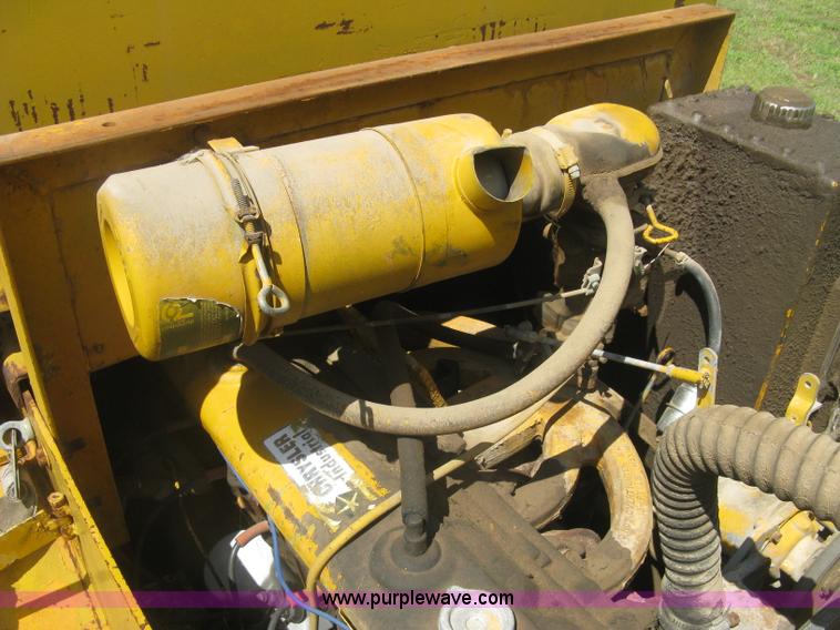 image for item J2771 Versatile Bronco wheel loader