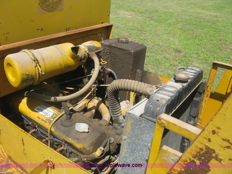 image for item J2771 Versatile Bronco wheel loader