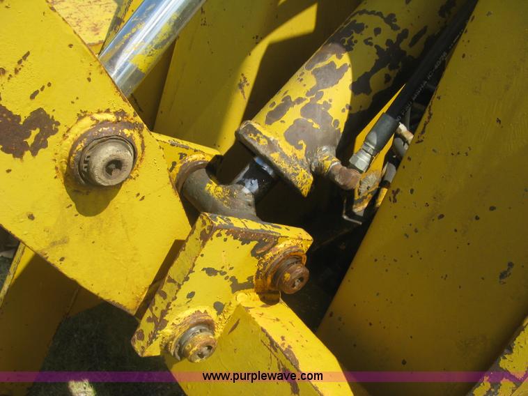 image for item J2771 Versatile Bronco wheel loader