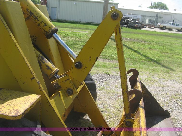 image for item J2771 Versatile Bronco wheel loader