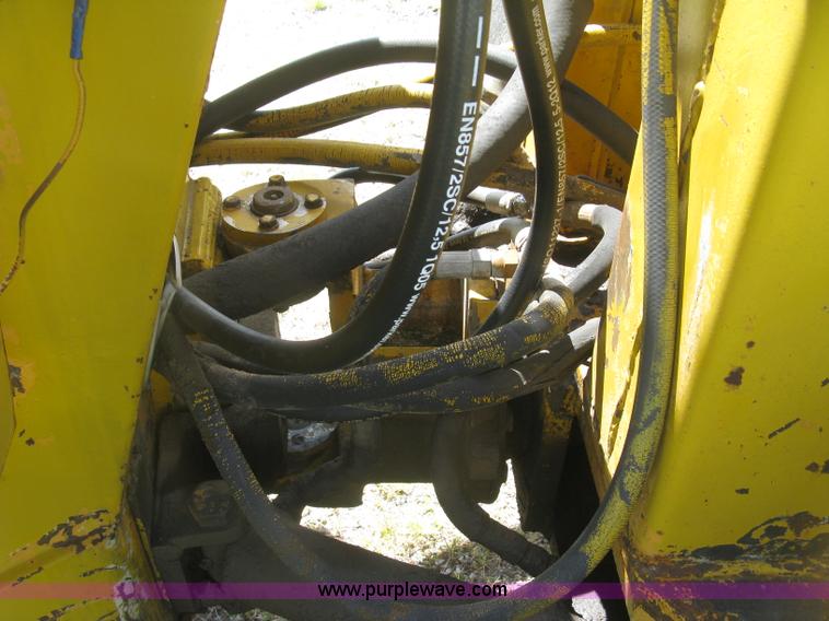 image for item J2771 Versatile Bronco wheel loader