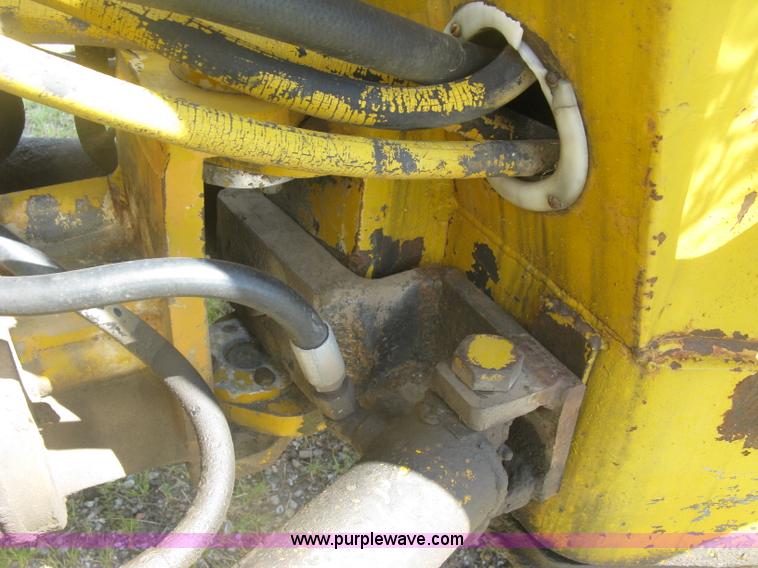 image for item J2771 Versatile Bronco wheel loader