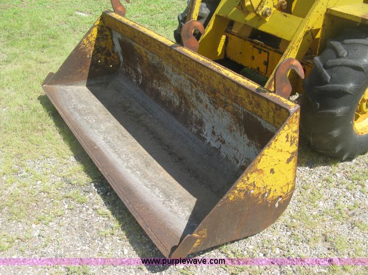 image for item J2771 Versatile Bronco wheel loader