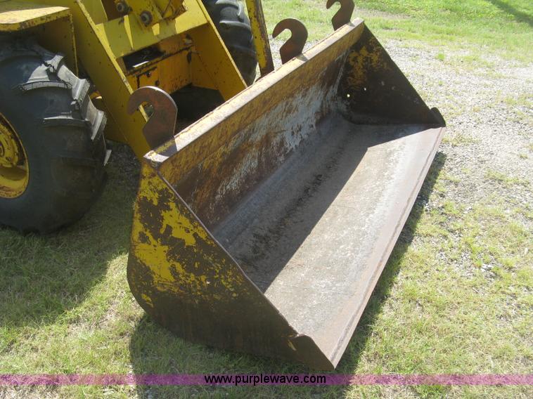 image for item J2771 Versatile Bronco wheel loader