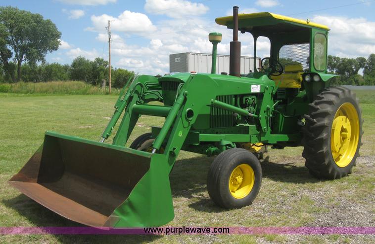 image for item J2772 John Deere 3010 tractor