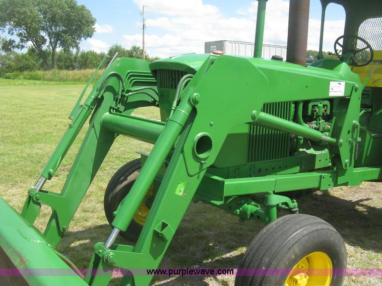 image for item J2772 John Deere 3010 tractor