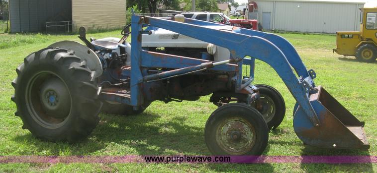 image for item J2773 Ford 901 Powermaster tractor