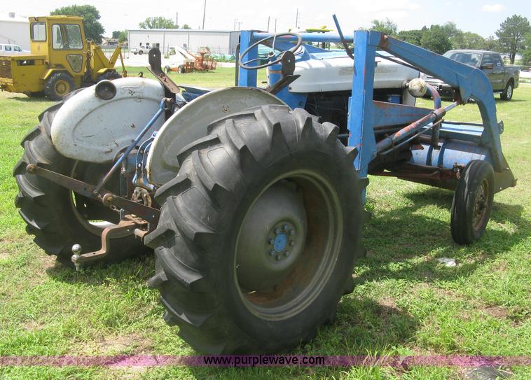 image for item J2773 Ford 901 Powermaster tractor