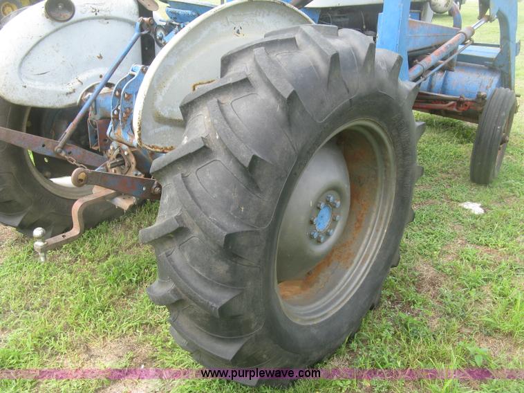 image for item J2773 Ford 901 Powermaster tractor