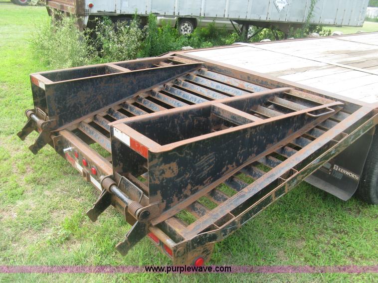 image for item J2775 2003 Parker Performance equipment trailer