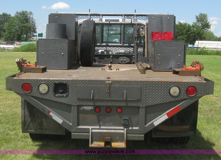 image for item J2776 2007 Ford F450 Super Duty XL flatbed truck