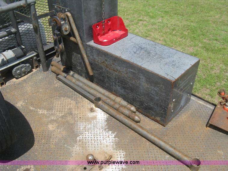 image for item J2776 2007 Ford F450 Super Duty XL flatbed truck