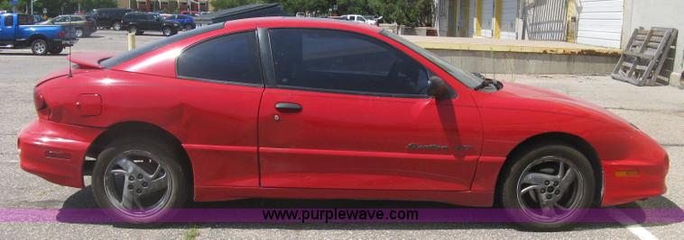 image for item J2777 2001 Pontiac Sunfire GT