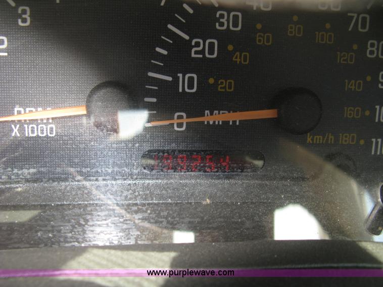 image for item J2777 2001 Pontiac Sunfire GT