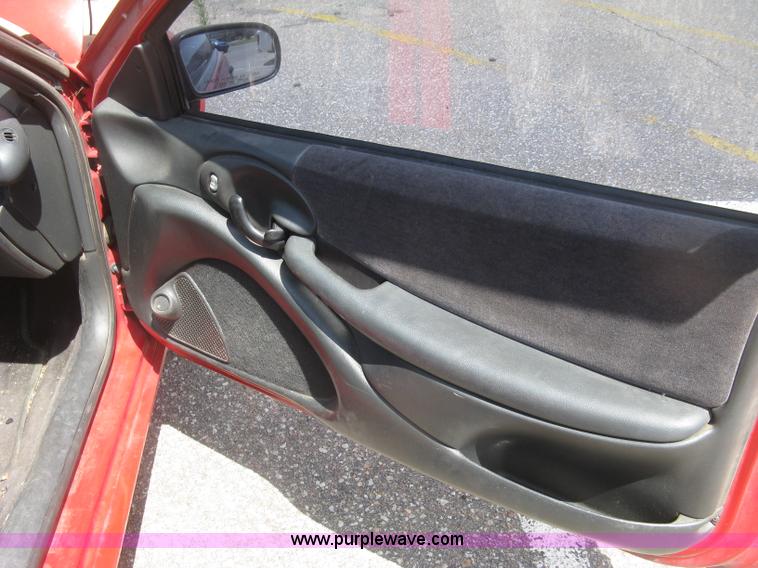 image for item J2777 2001 Pontiac Sunfire GT