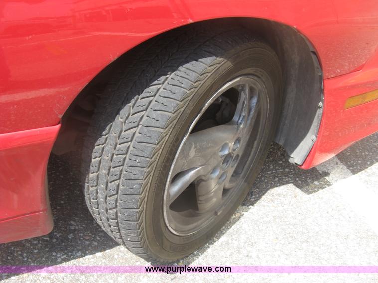 image for item J2777 2001 Pontiac Sunfire GT