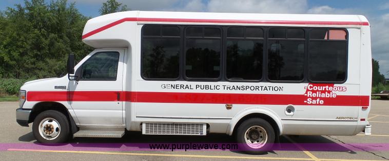 image for item J4037 2010 Ford E450 Super Duty shuttle bus