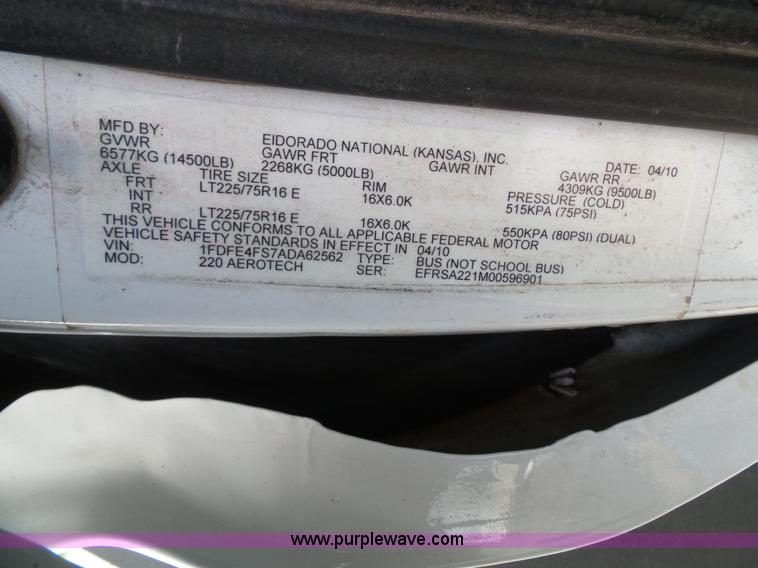 image for item J4037 2010 Ford E450 Super Duty shuttle bus