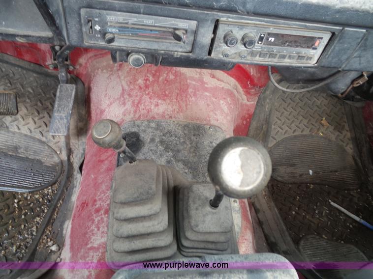 image for item J4040 1987 Jeep Wrangler SUV