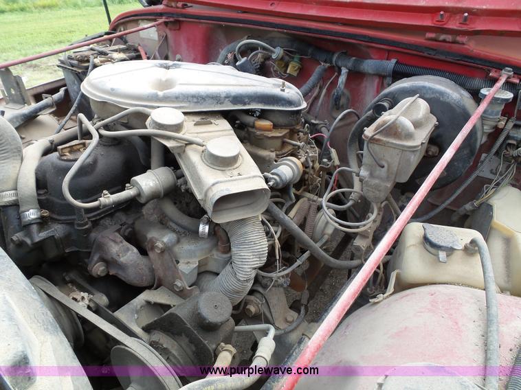 image for item J4040 1987 Jeep Wrangler SUV