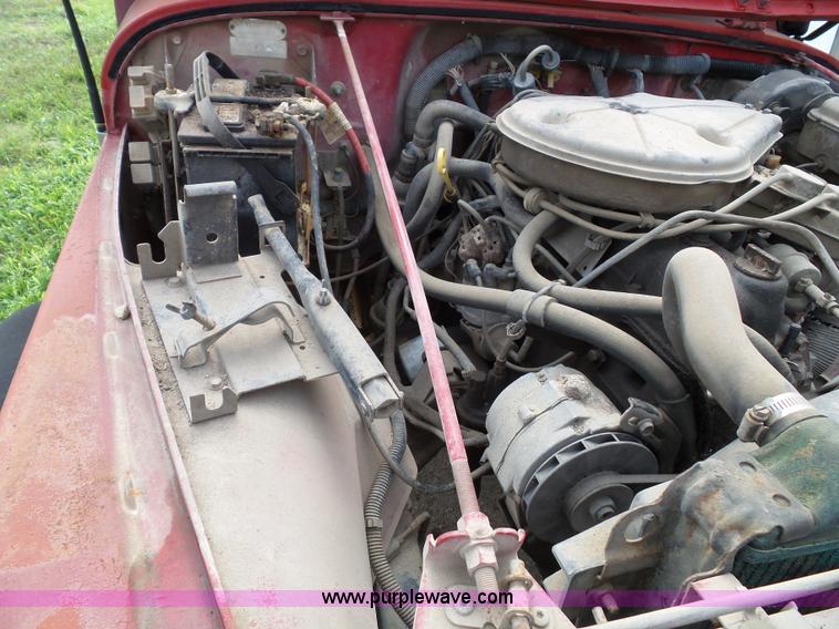 image for item J4040 1987 Jeep Wrangler SUV