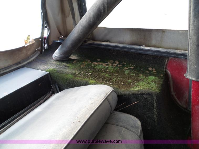 image for item J4040 1987 Jeep Wrangler SUV