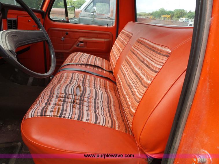 image for item J4042 1975 Ford F150 Custom pickup truck