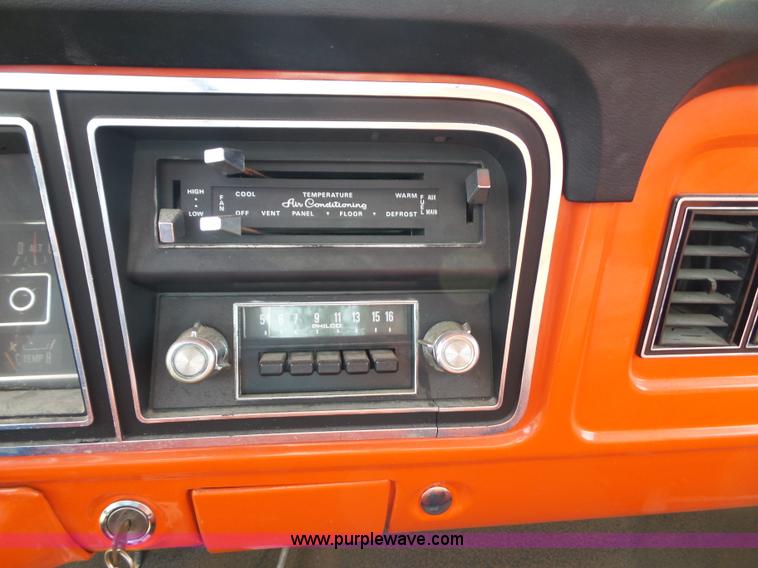 image for item J4042 1975 Ford F150 Custom pickup truck