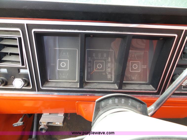 image for item J4042 1975 Ford F150 Custom pickup truck