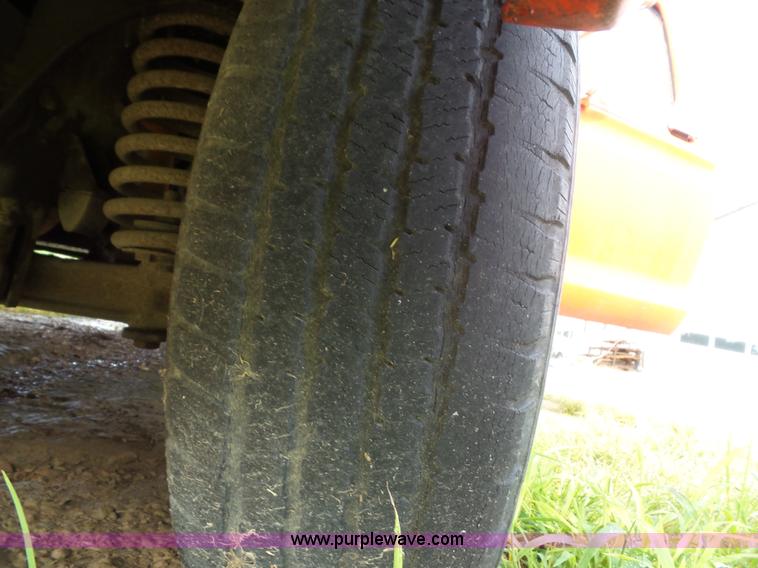 image for item J4042 1975 Ford F150 Custom pickup truck