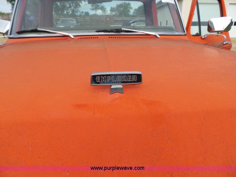 image for item J4042 1975 Ford F150 Custom pickup truck