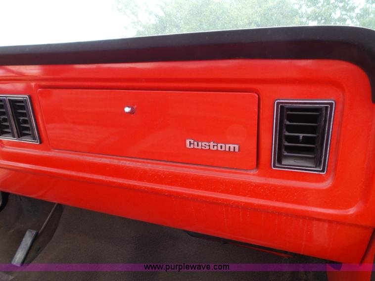 image for item J4042 1975 Ford F150 Custom pickup truck