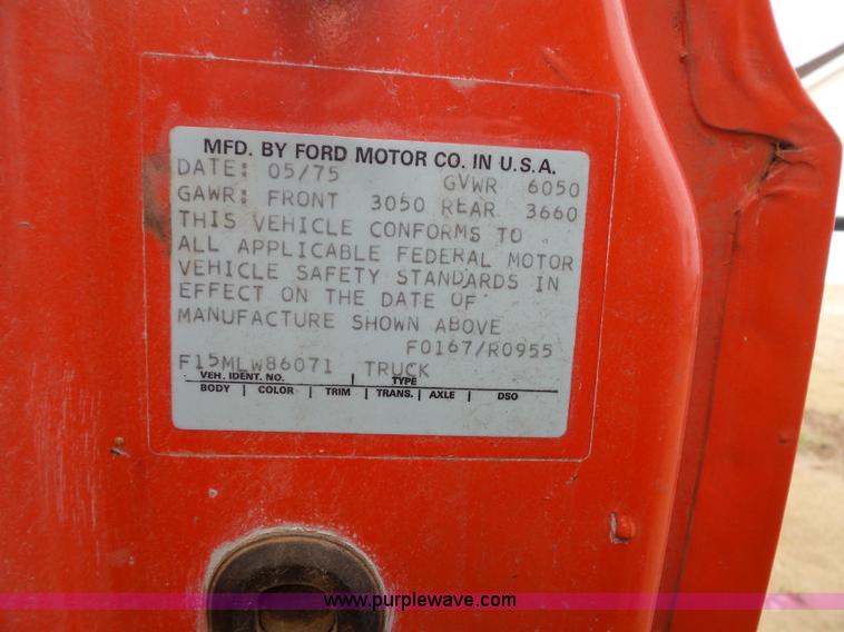 image for item J4042 1975 Ford F150 Custom pickup truck