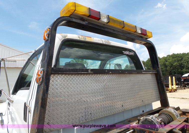 image for item K1184 2001 Ford F650 rollback truck