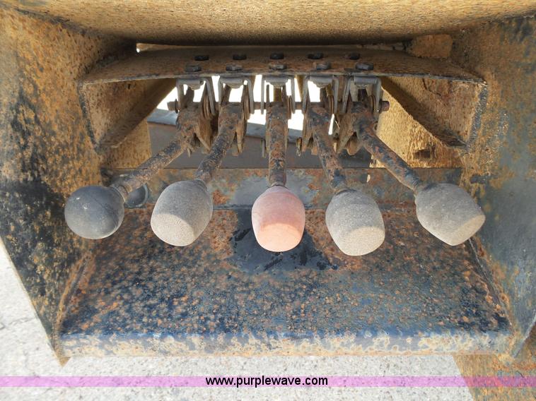 image for item K1184 2001 Ford F650 rollback truck