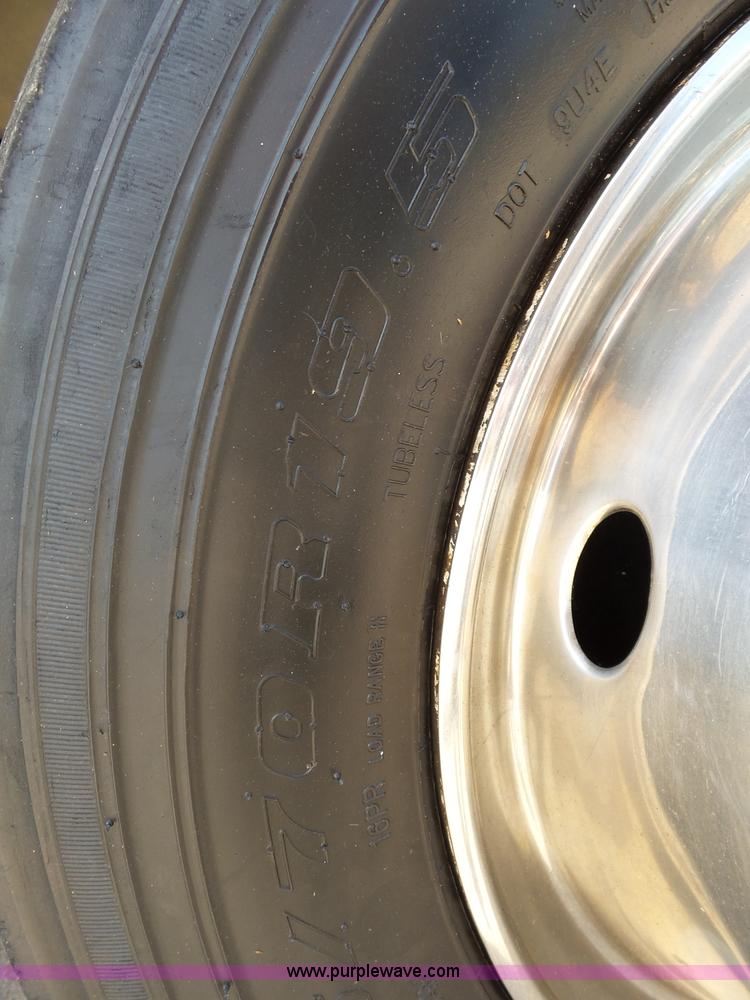 image for item K1184 2001 Ford F650 rollback truck