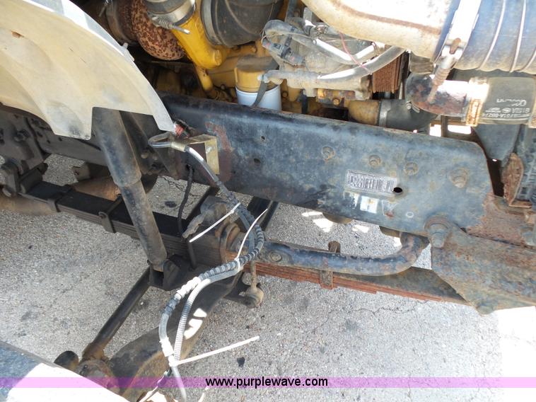 image for item K1184 2001 Ford F650 rollback truck