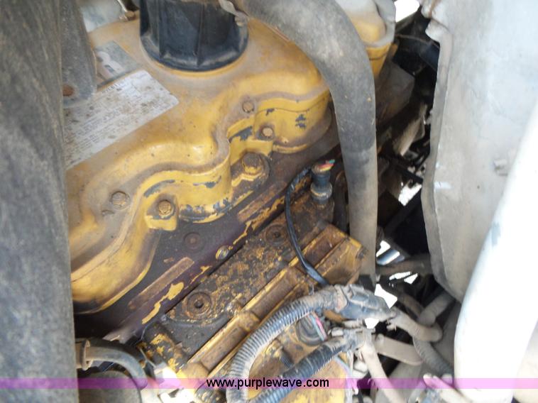 image for item K1184 2001 Ford F650 rollback truck