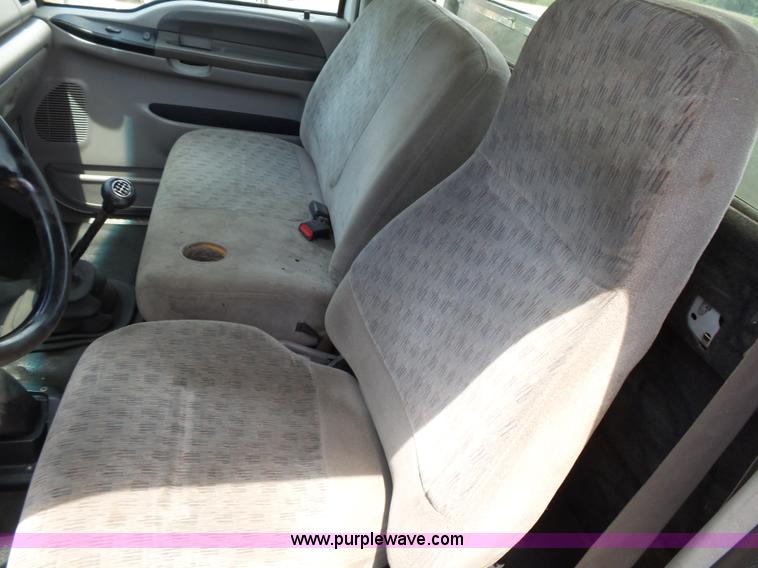 image for item K1184 2001 Ford F650 rollback truck