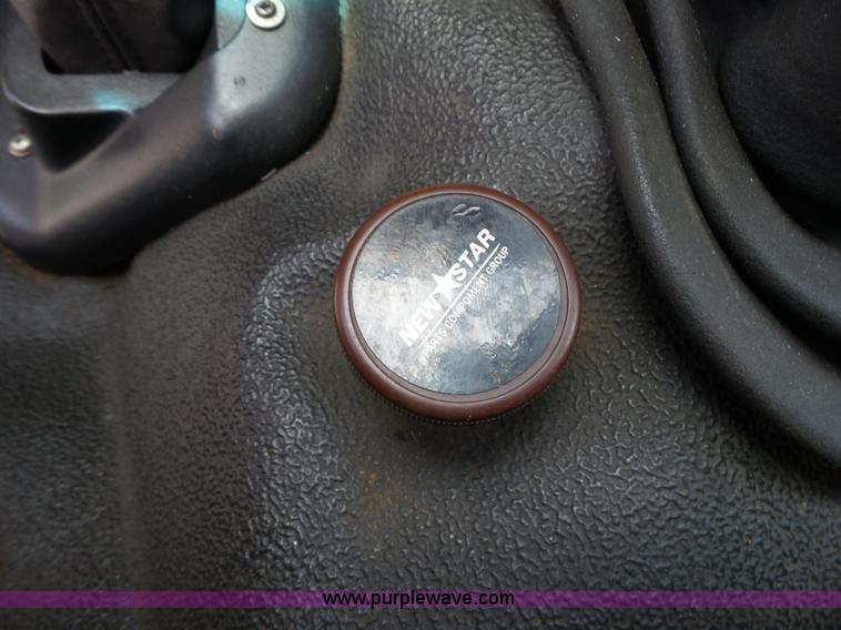 image for item K1184 2001 Ford F650 rollback truck